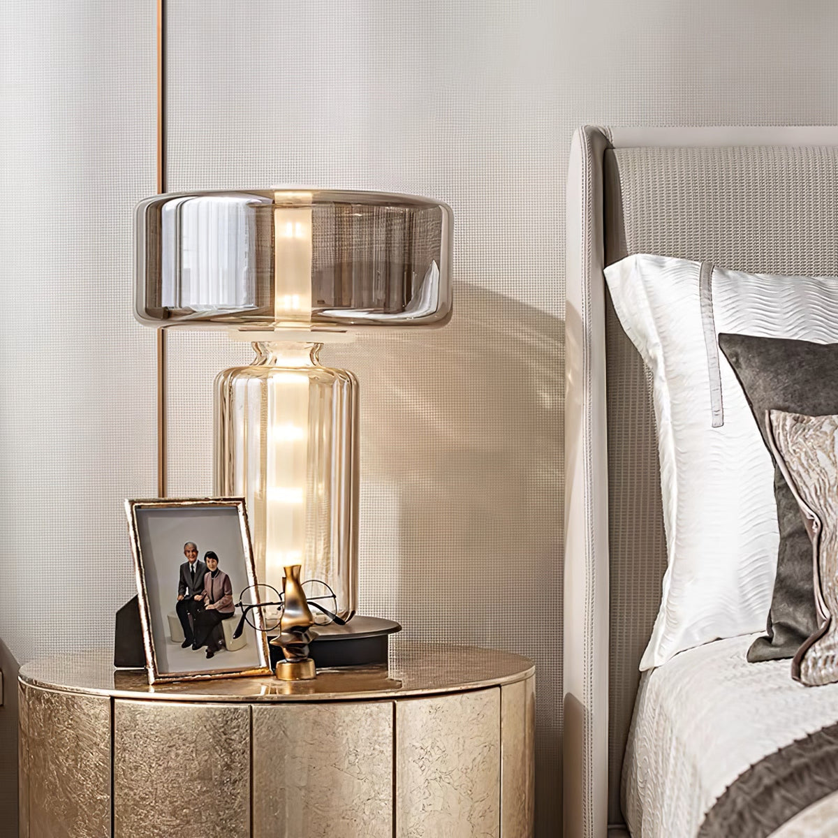 Rapanui Table Lamp - view 2