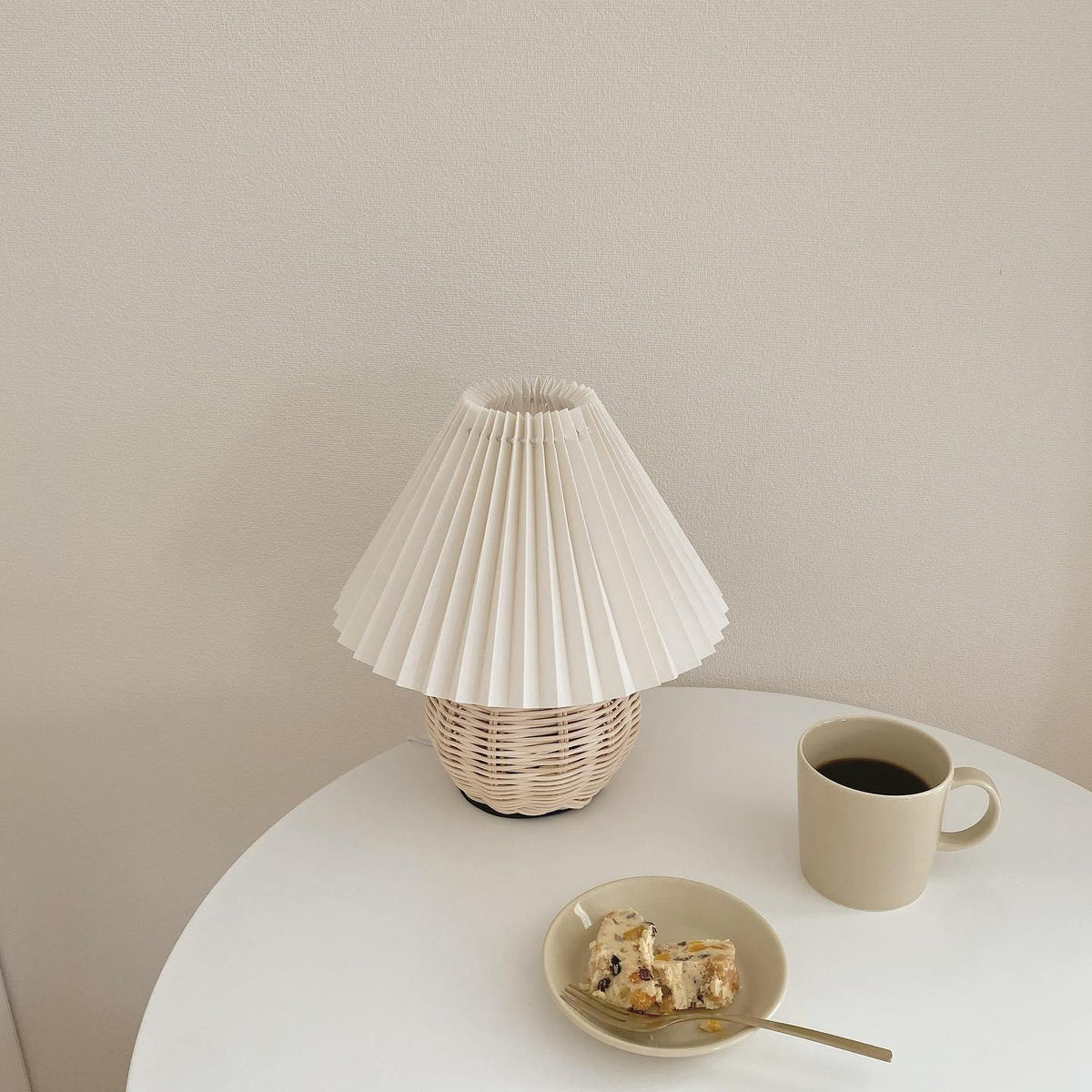 Rattan Pleated Table lamp - view 17