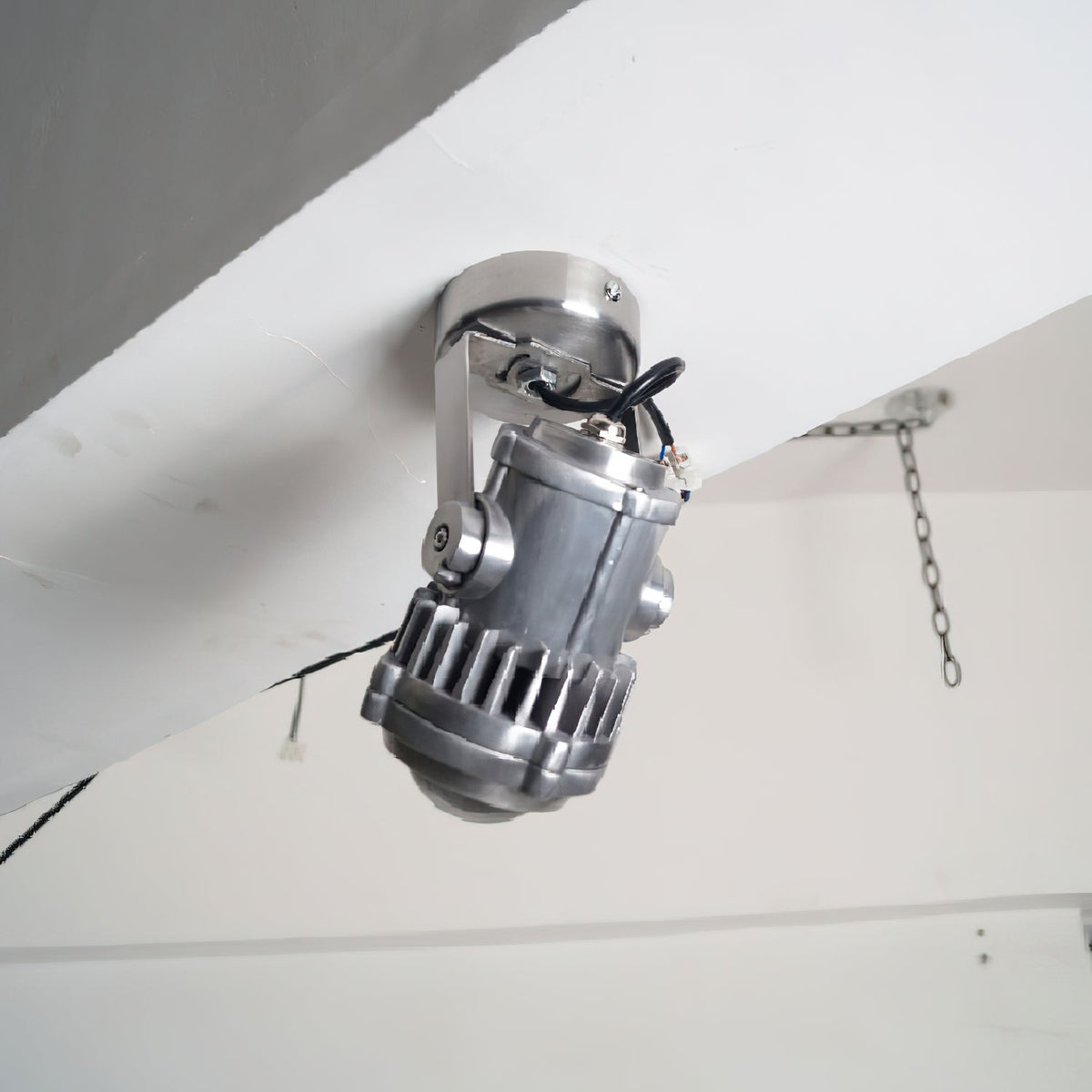 Retro Industrial Aluminum Spotlight