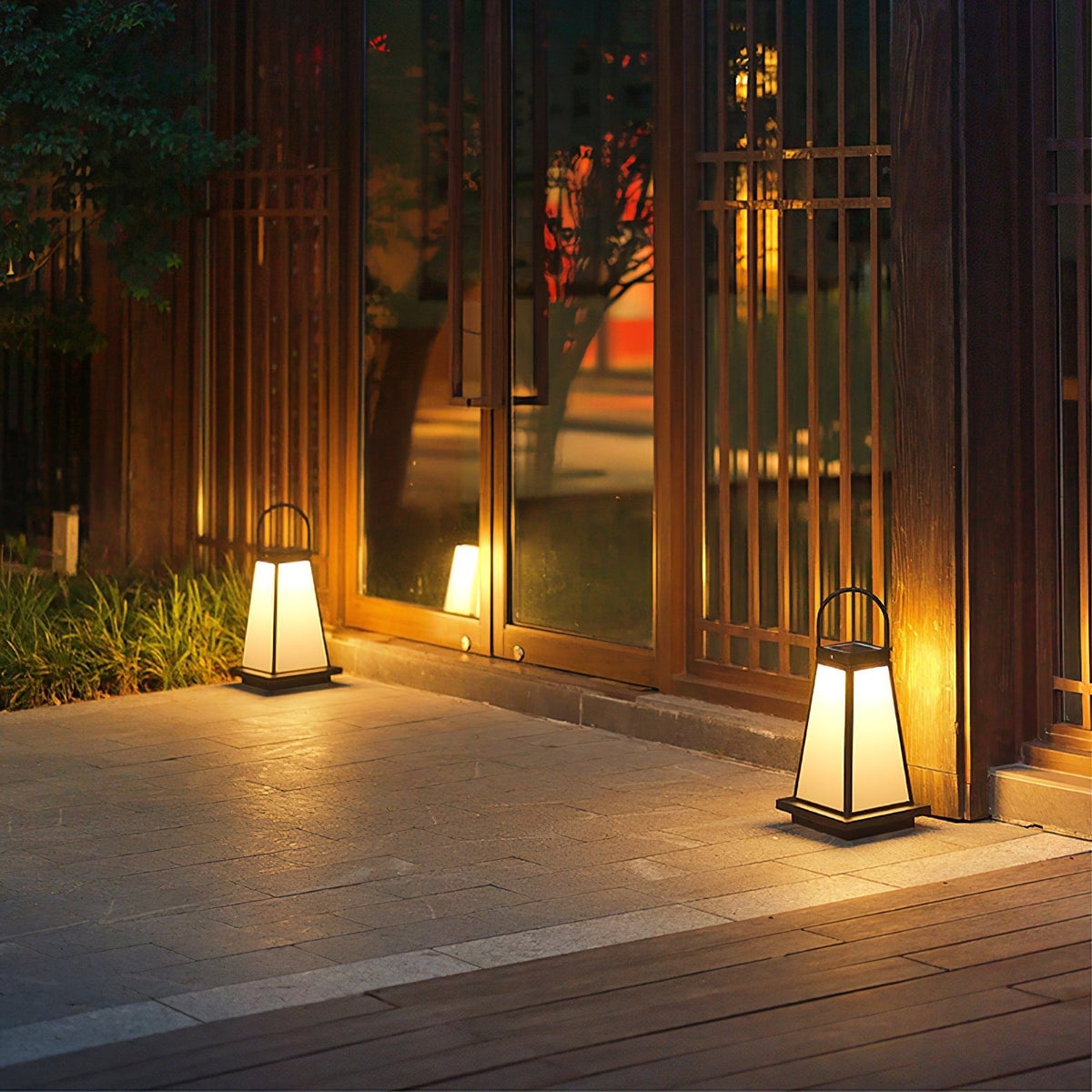 Roam Lantern Solar Outdoor Lamp - view 11