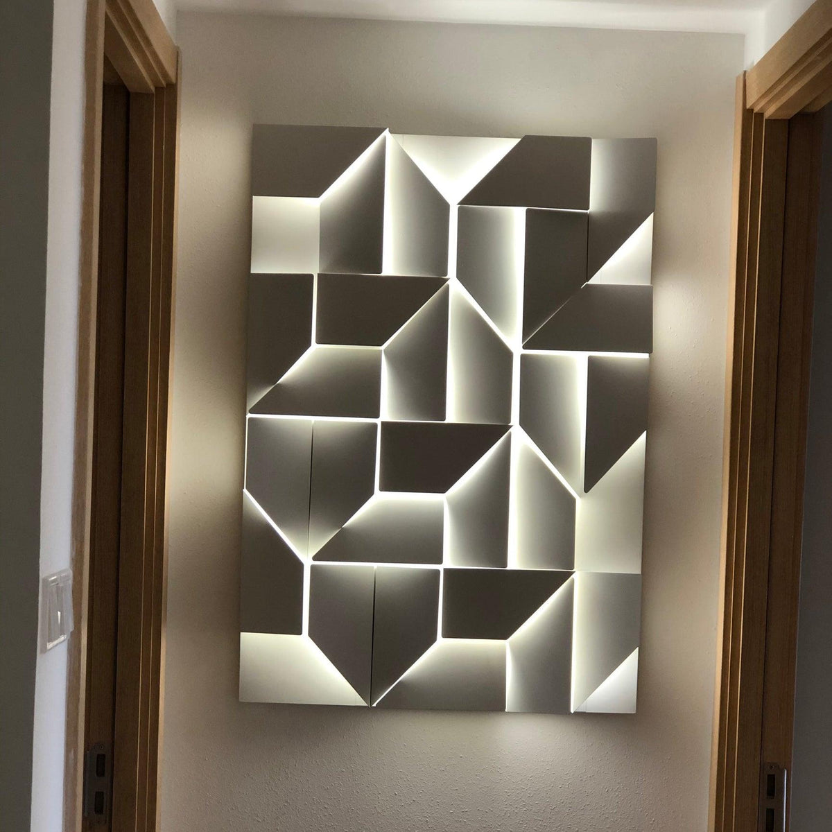 Shadows Grand Sconce - view 43