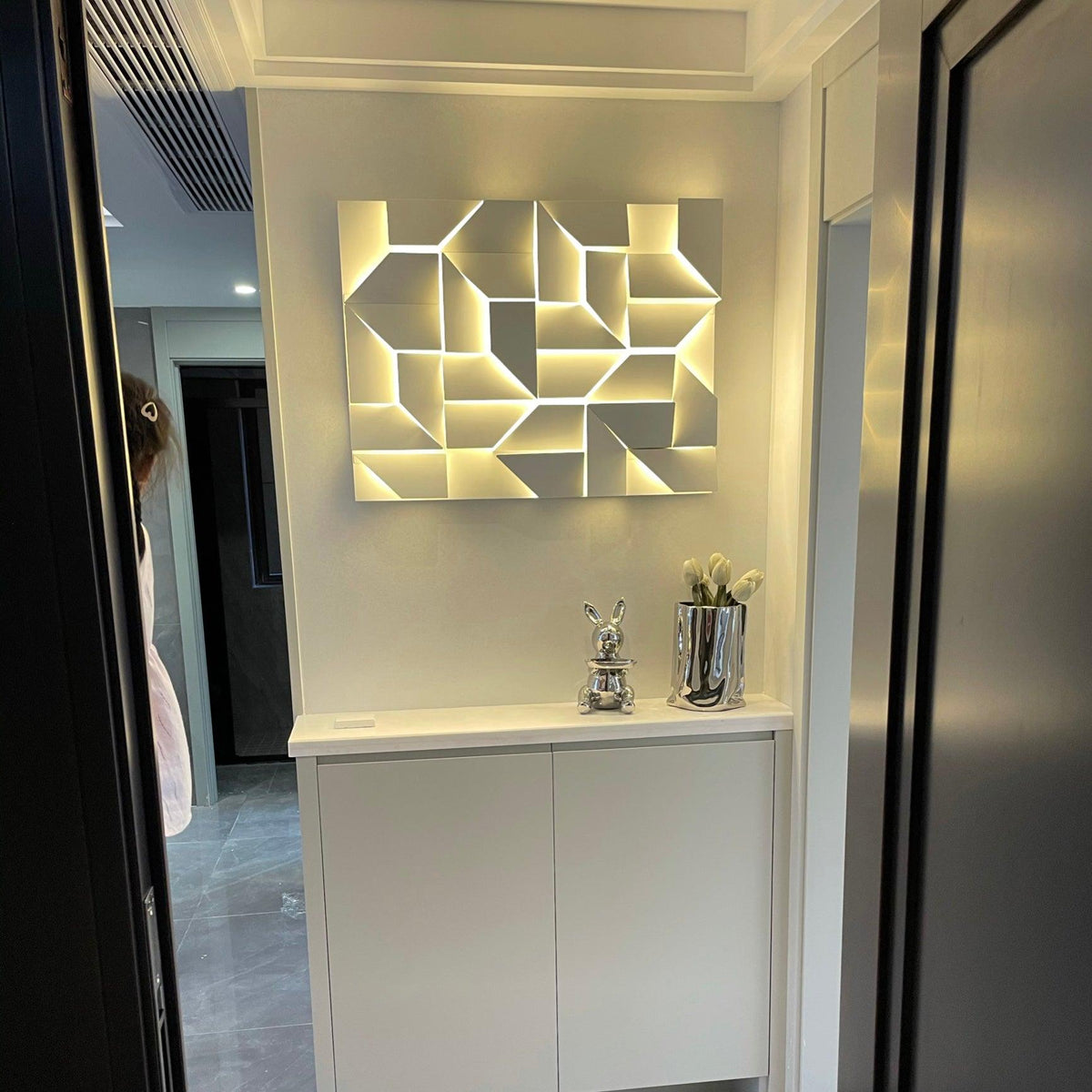 Shadows Grand Sconce - view 44