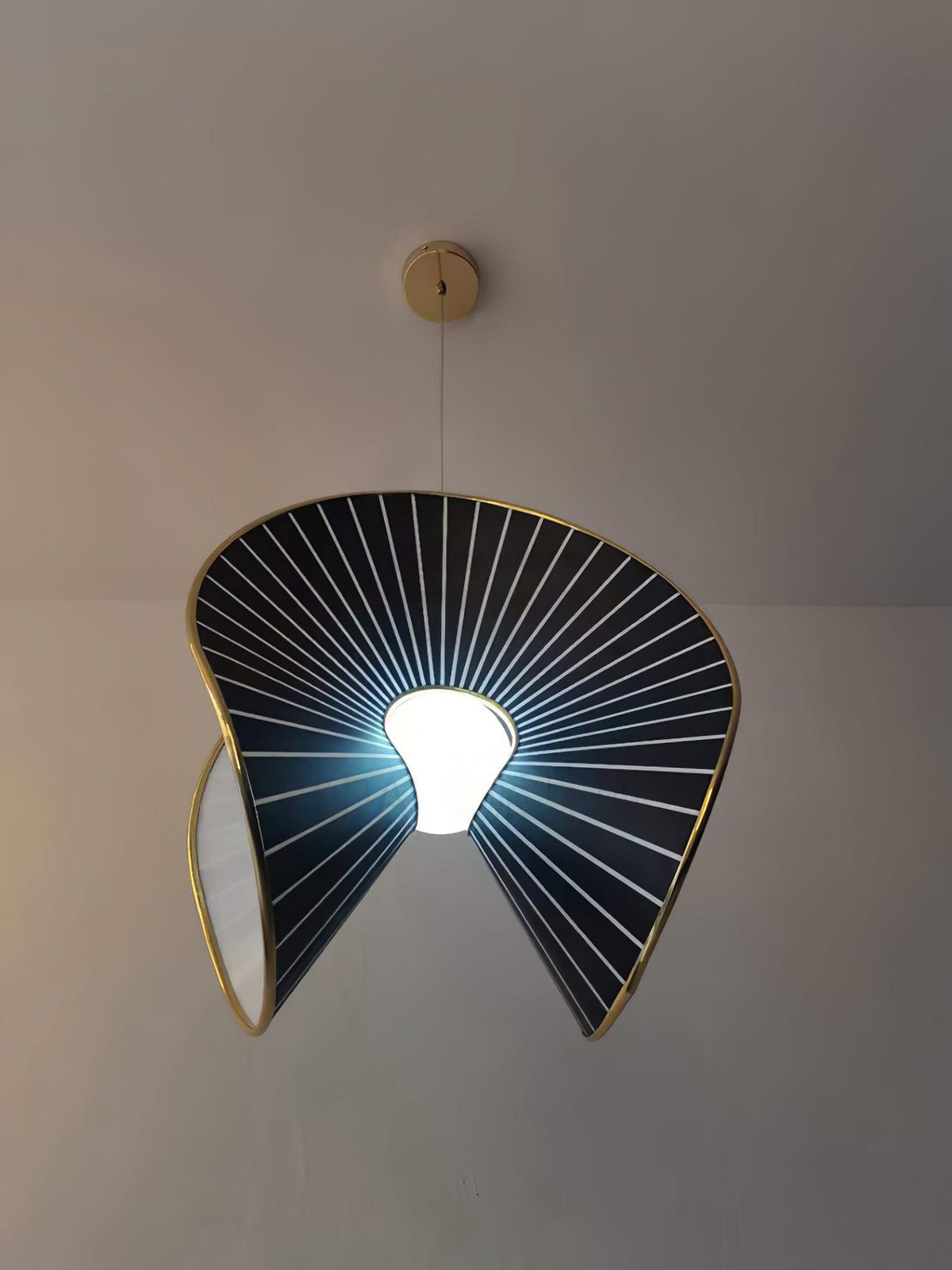 Shell Nordic Pendant Light - view 13