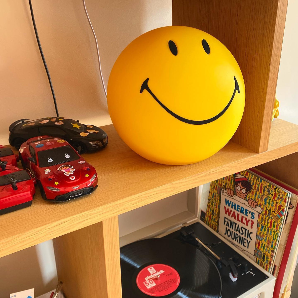 Smiling Table Lamp - view 18