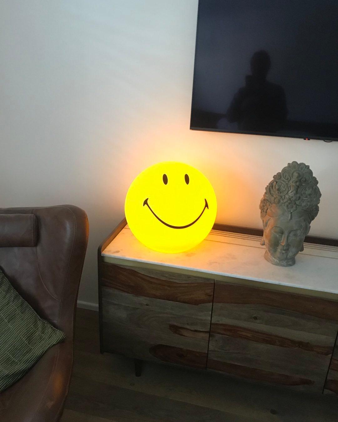 Smiling Rechargeable Built-in Battery Table Lamp - view 13