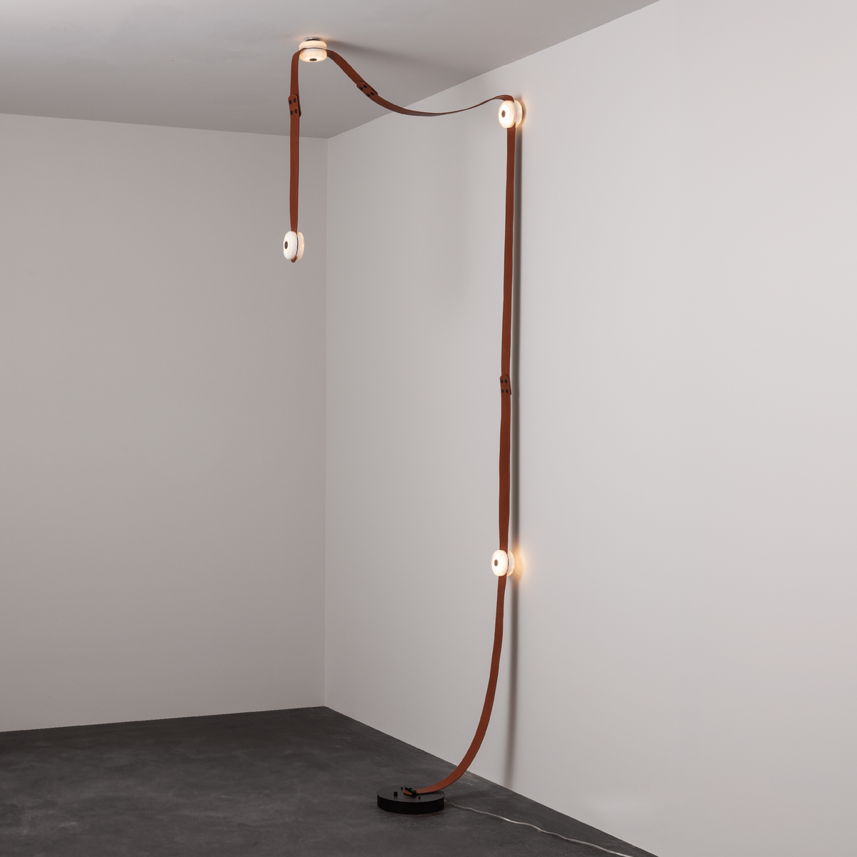Snaps LED Floor-to-Ceiling Lamp - view 5