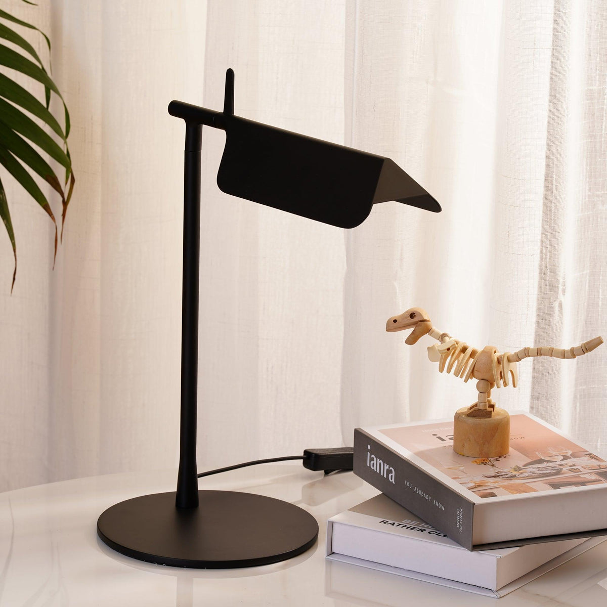 Pivot Ease Table Lamp - view 25