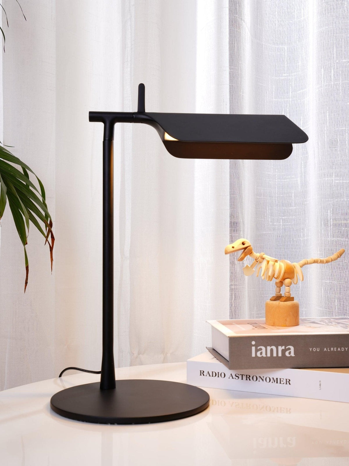 Pivot Ease Table Lamp - view 17