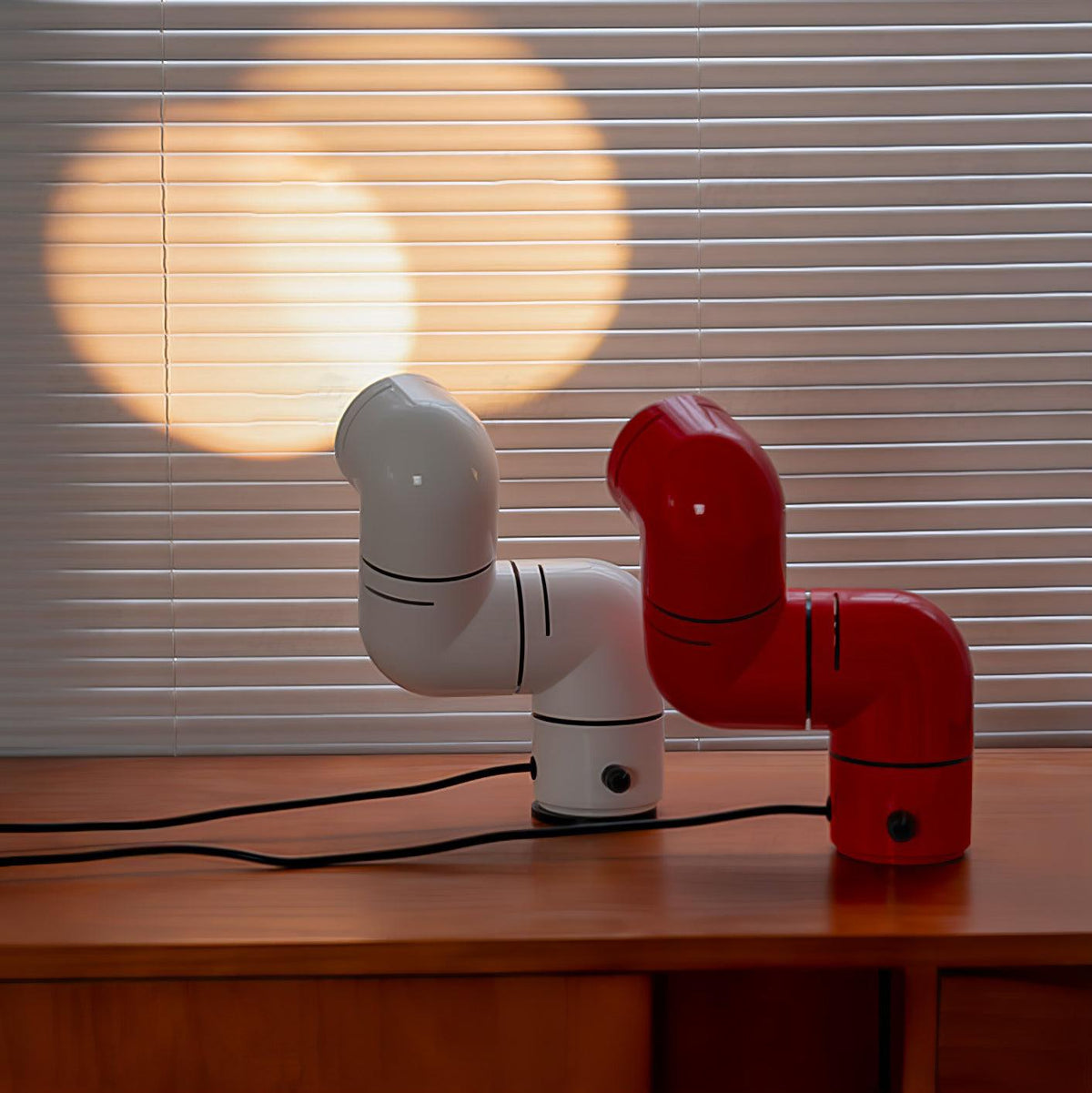Tatu Table Lamp - view 4