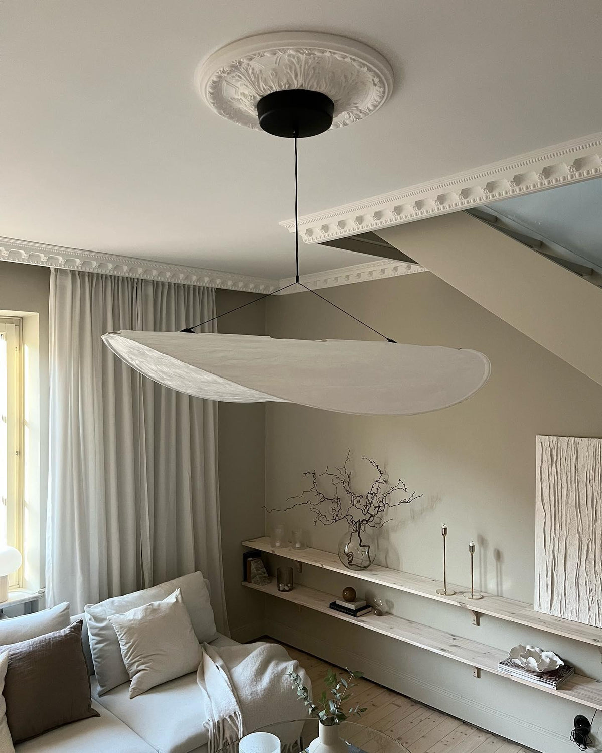 Tense Pendant Light