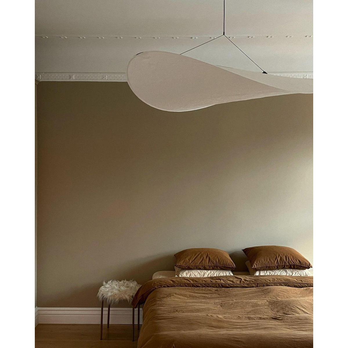 Tense Dupont Paper Pendant Lamp