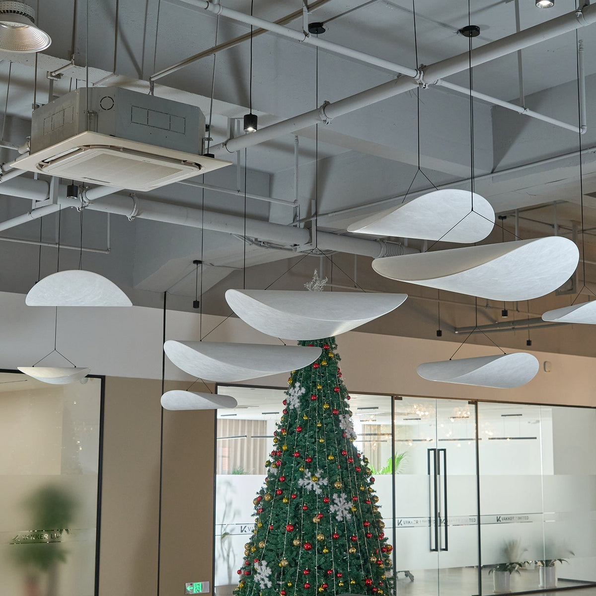 Tense Dupont Paper Pendant Lamp