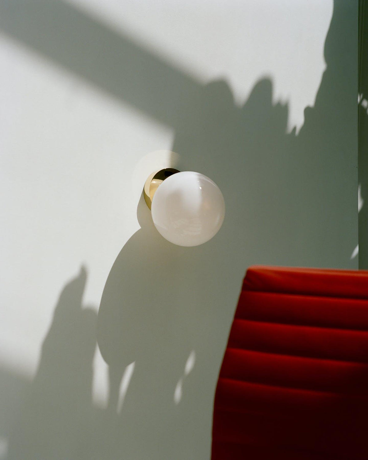 Tip of The Tongue Wall Lamp - view 16