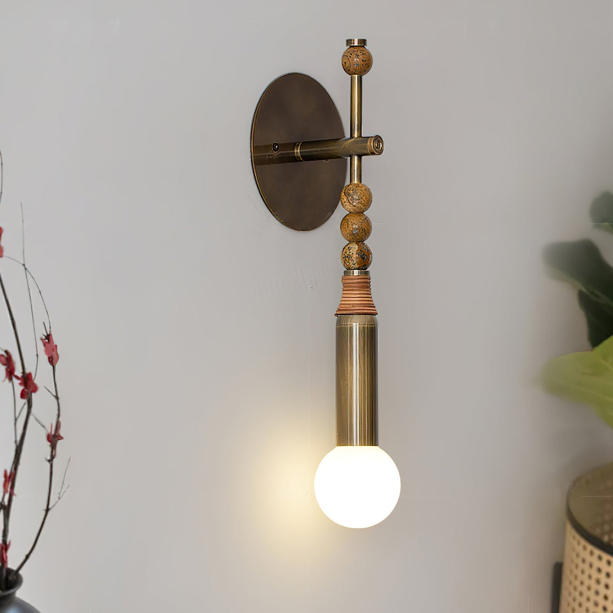 Toam Plug-in Wall Lamp