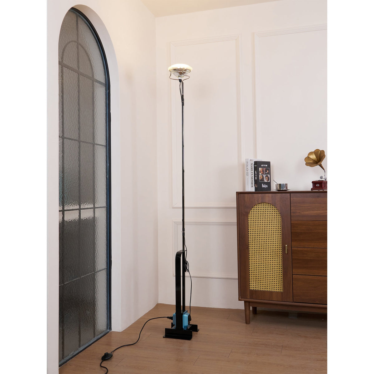 Toio Floor Lamp - view 7