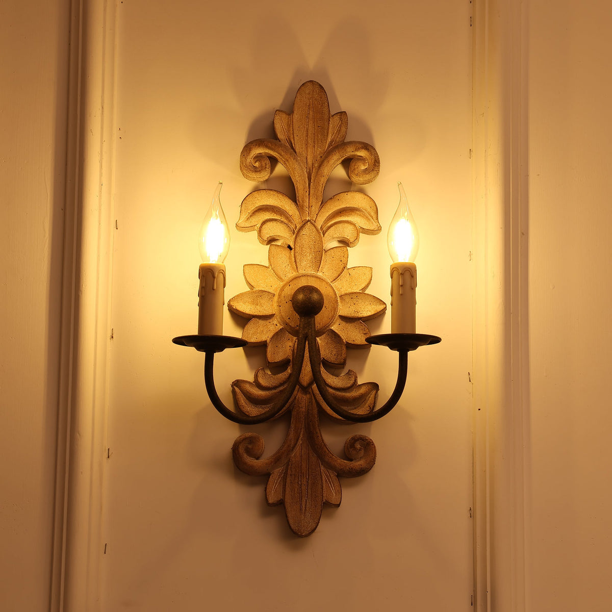 Trianon Glit Sconce - view 9