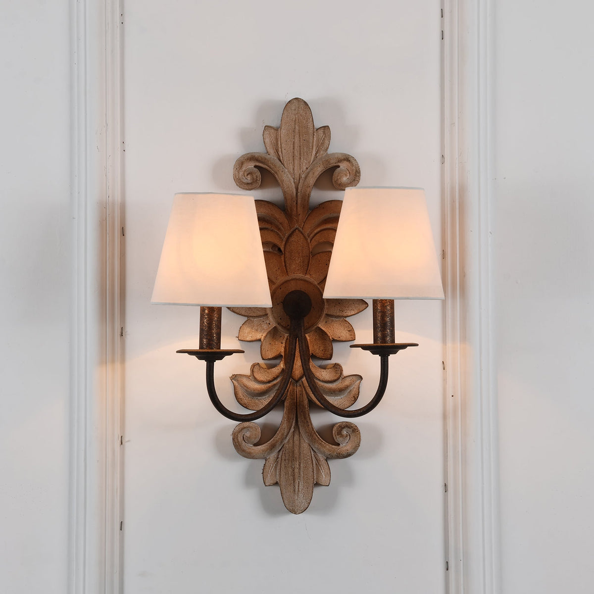 Trianon Glit Sconce - view 11