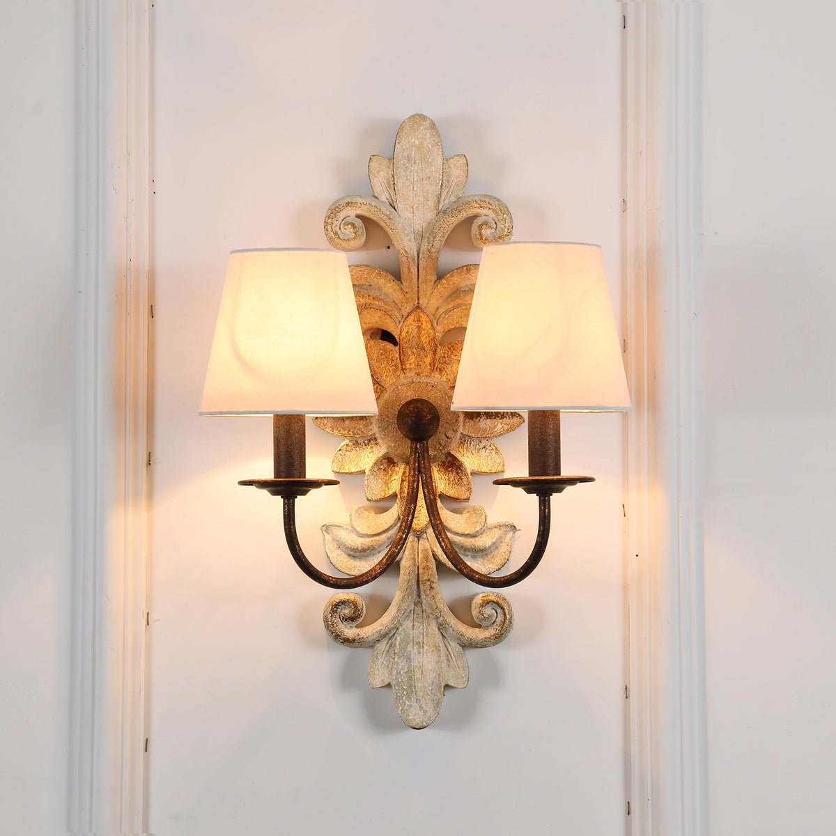 Trianon Glit Sconce - view 17