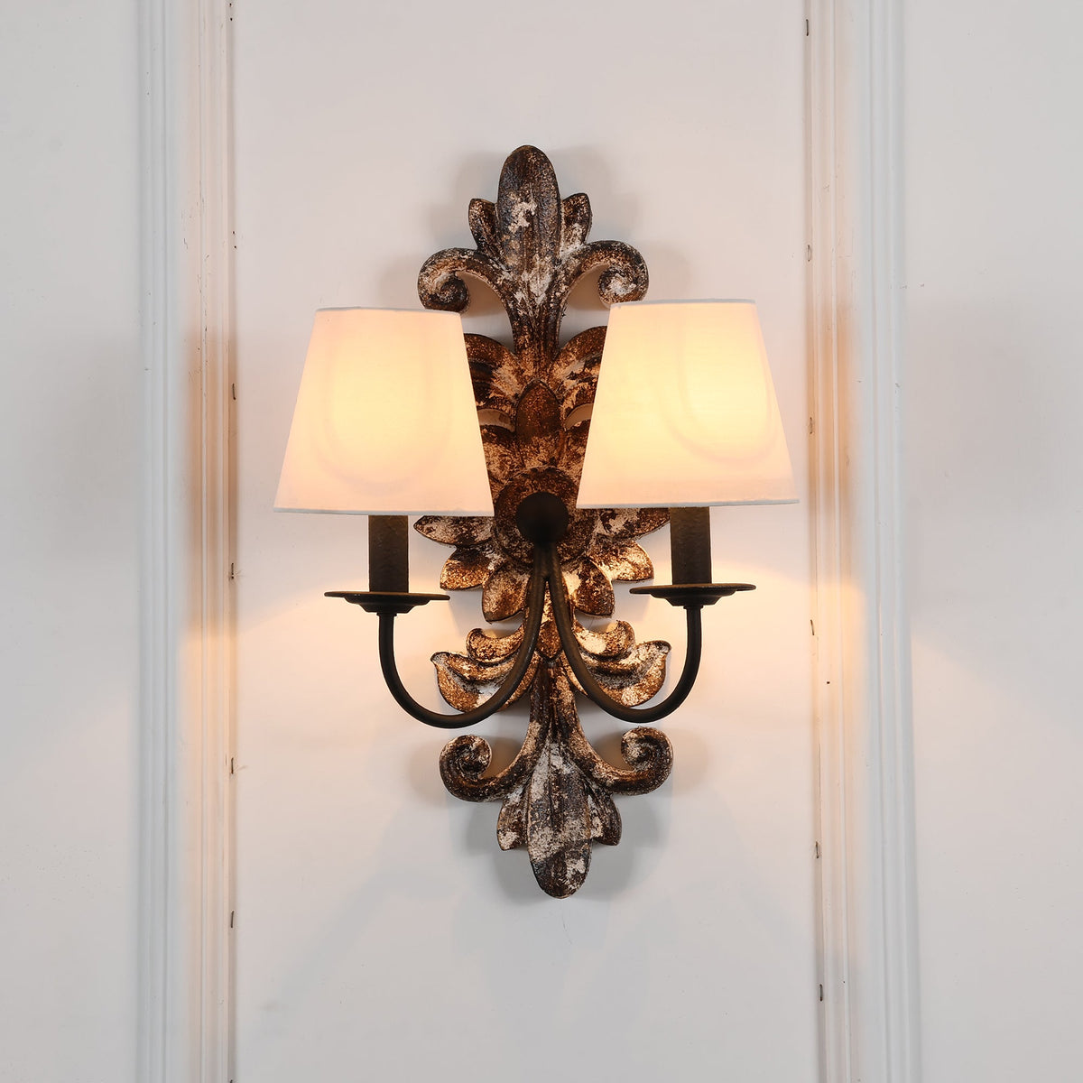 Trianon Glit Sconce - view 25