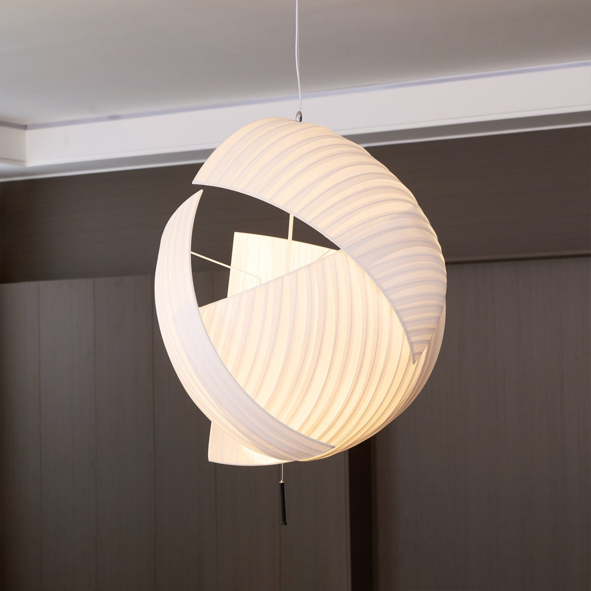 Voiles Pendant Lamp