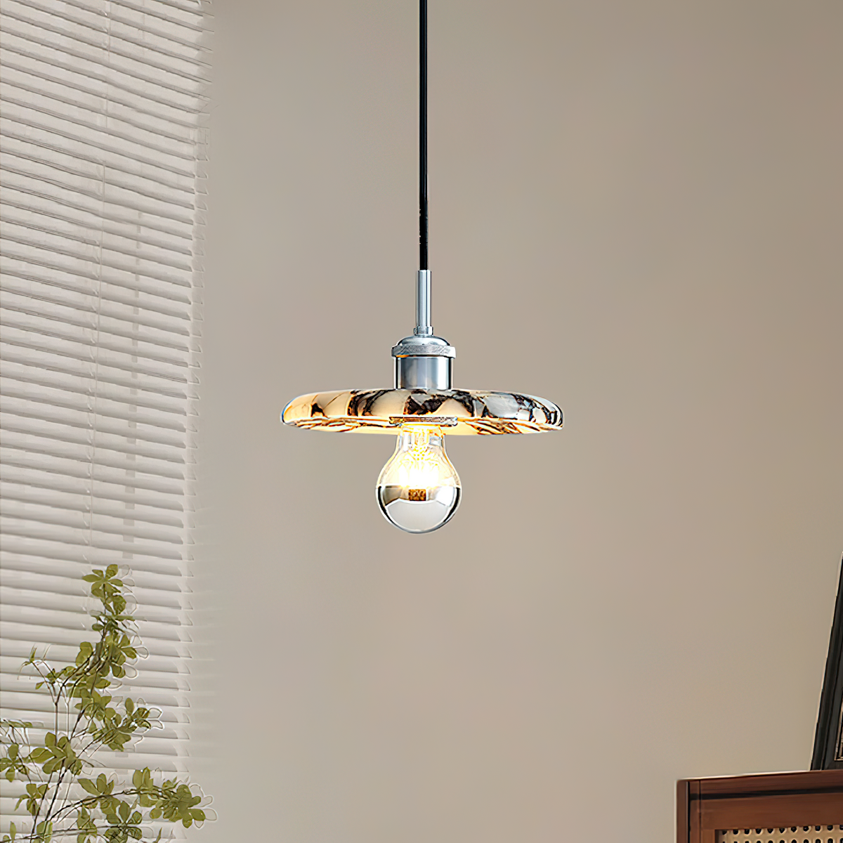 Zat Marble Pendant Lamp