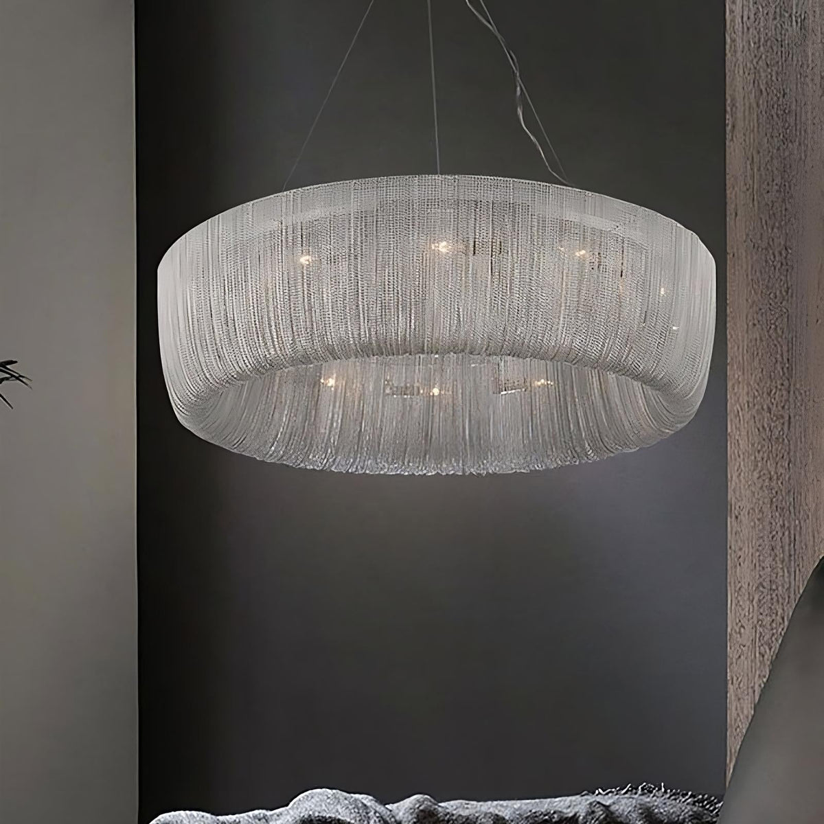 Cadena Chain Tassel Chandelier